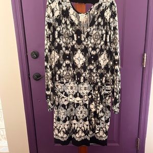Vintage Gorgeous Cache dress size small. Worn one time only.